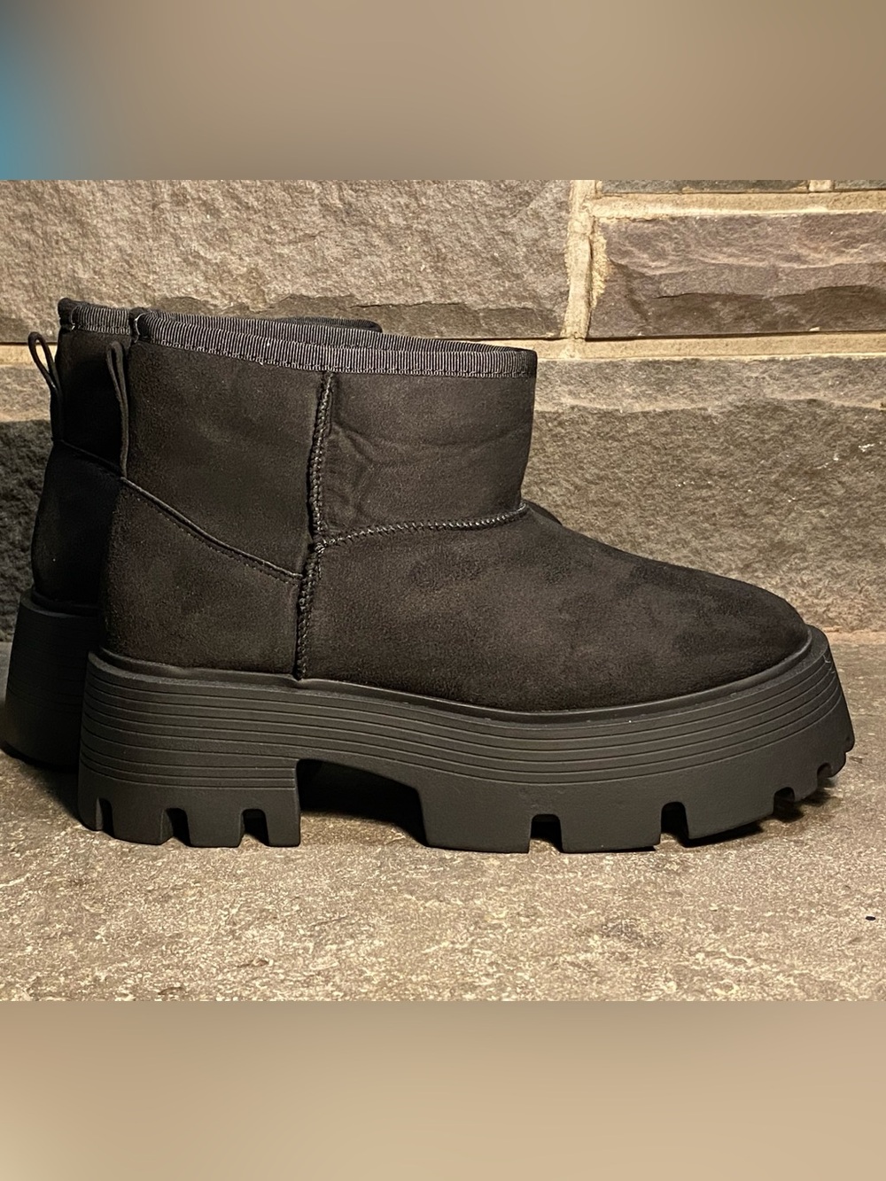 NIB TOP MODA “Wilder” winter ankle boot,Chunky platform,black suede,fur lining,8